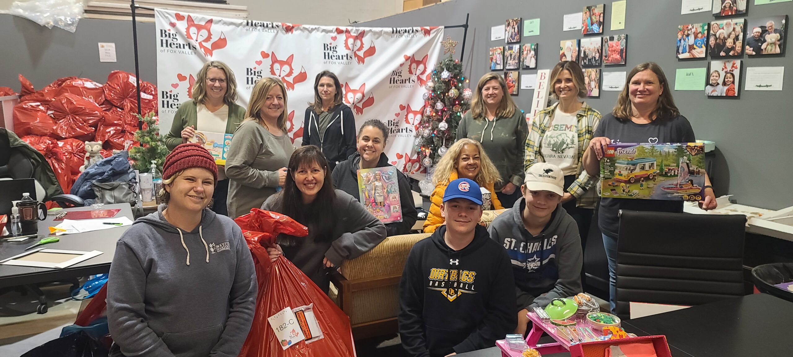 Big Hearts of Fox Valley continues to help St. Charles School District families in need